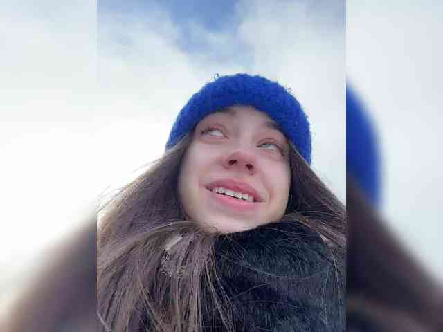 FunnyBanny0312 webcam