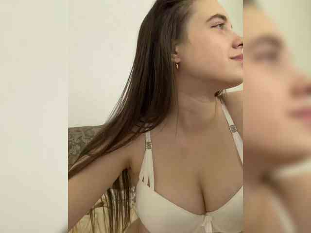 FunnyBanny0312 webcam