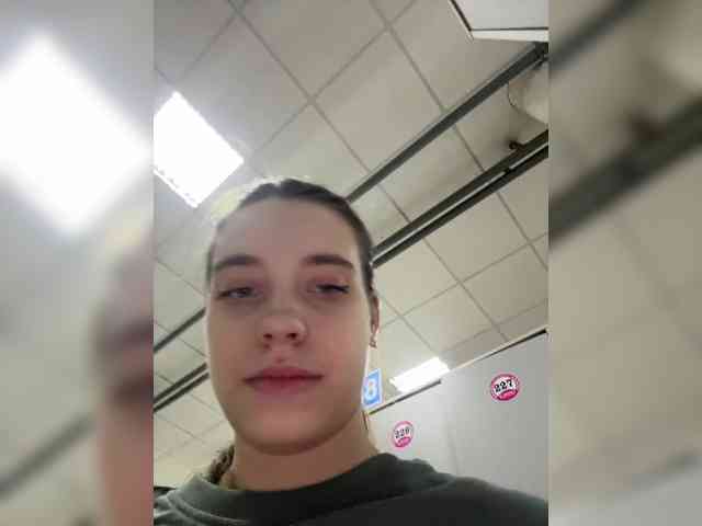 FunnyBanny0312 webcam