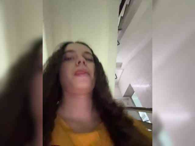 FunnyBanny0312 webcam