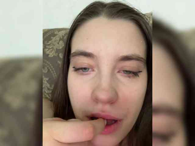 FunnyBanny0312 webcam