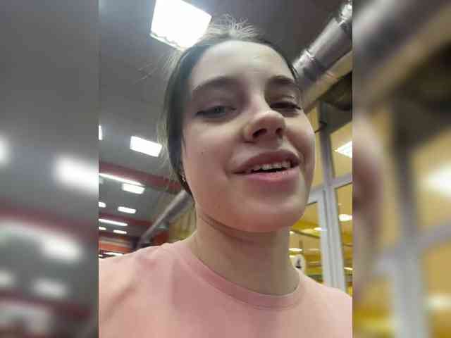 FunnyBanny0312 webcam