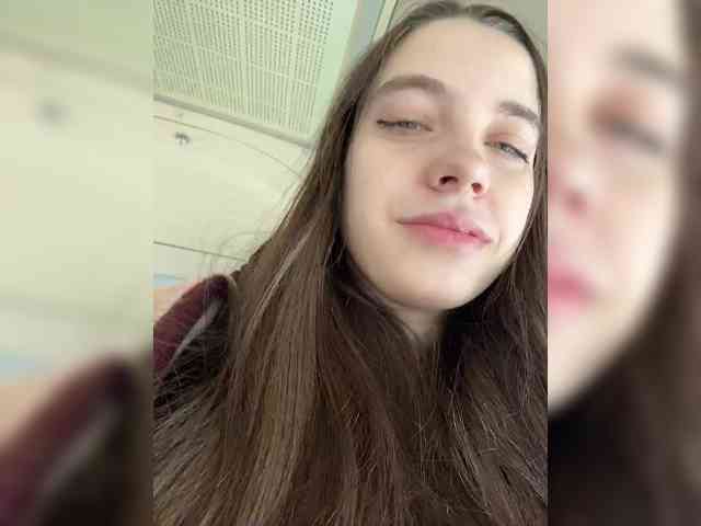 FunnyBanny0312 webcam