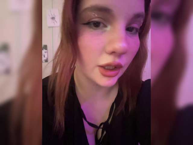  Molly- chat room