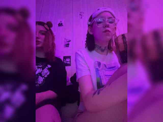 upskirt cam Molly-