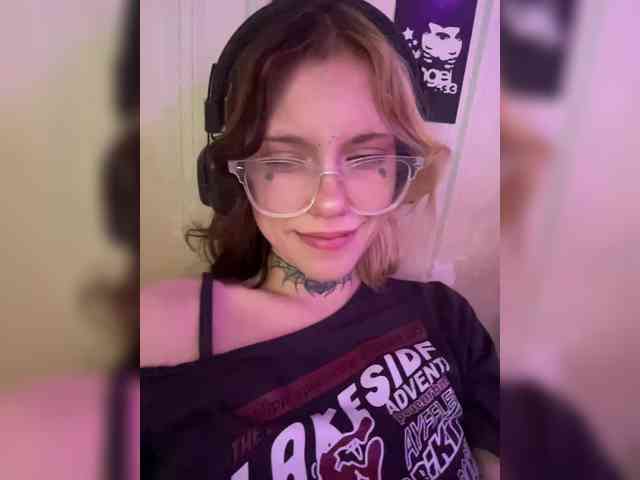 Cute_Kitten_Club webcam