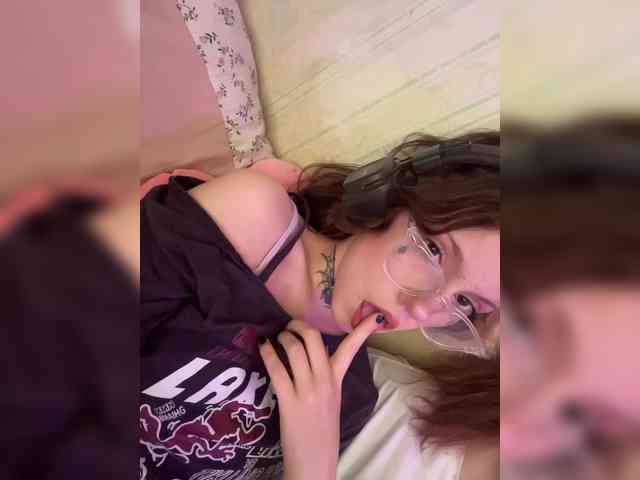 Cute_Kitten_Club webcam