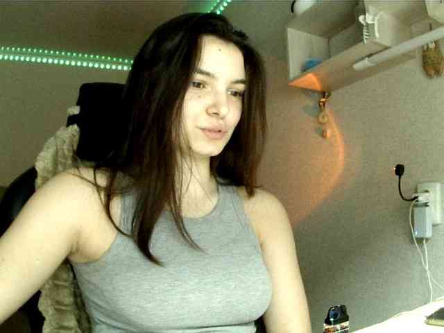 Bella1ove webcam