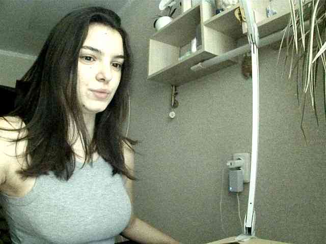 Bella1ove webcam