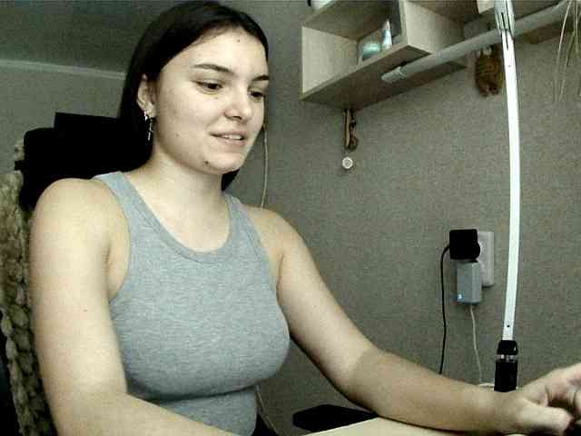 Bella1ove webcam