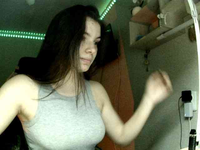 Bella1ove Live Webcam on BongaCams