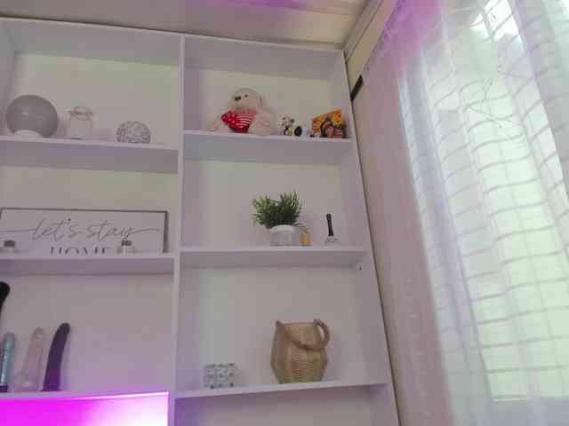 melany88 Live Webcam on BongaCams
