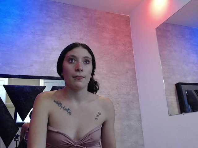  chloe-mor chat room