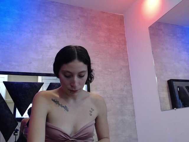  chloe-mor chat room