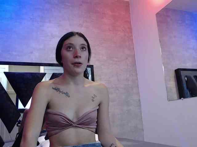 chloe-mor Live Webcam on BongaCams