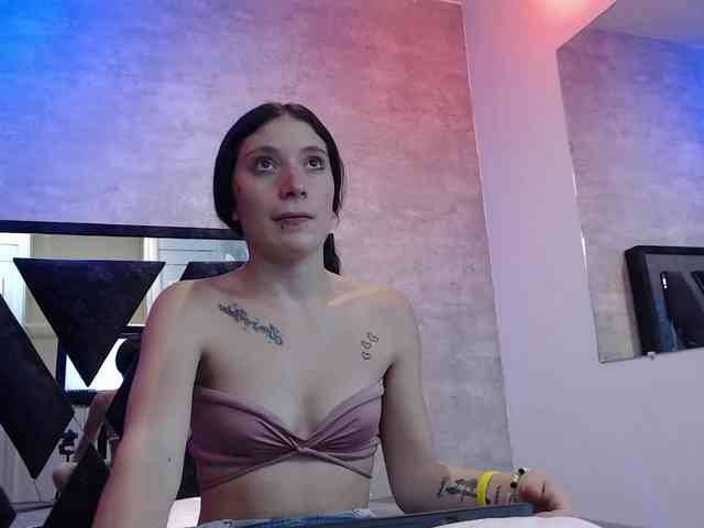 chloe-mor webcam