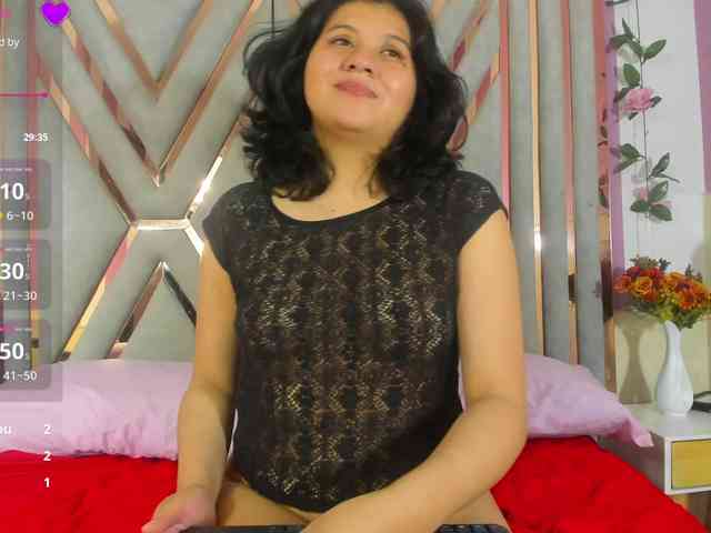 lucy-vell webcam