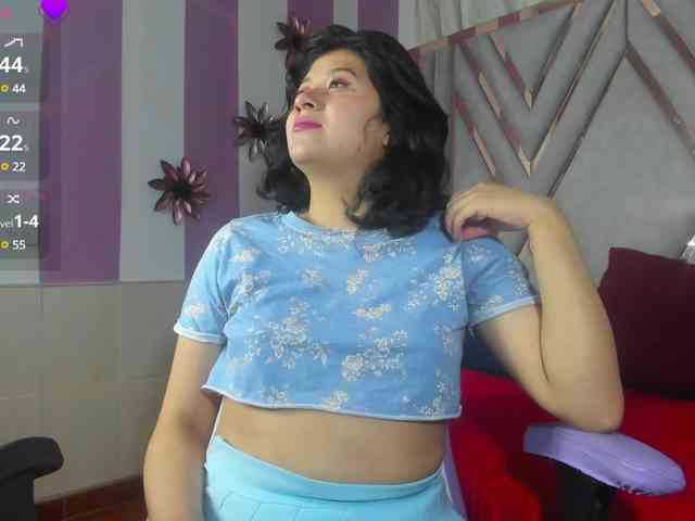 lucy-vell webcam
