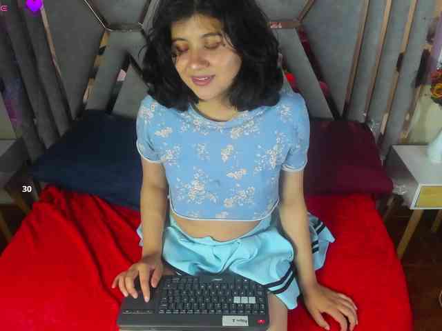 lucy-vell webcam