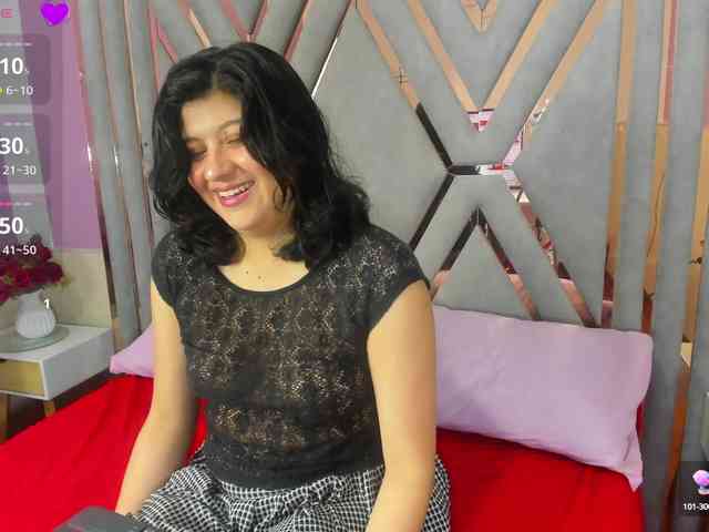 lucy-vell webcam