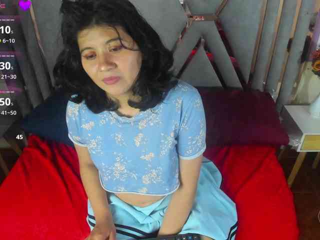 lucy-vell webcam