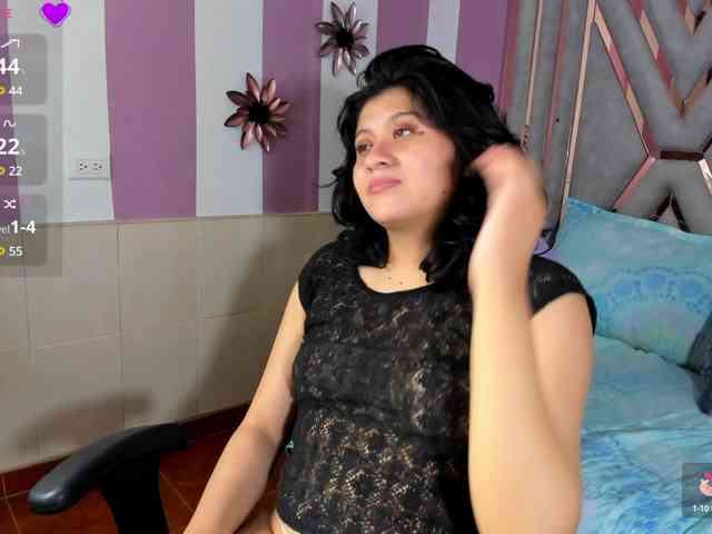 lucy-vell webcam