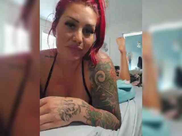 CruzcontrolxoArianaC webcam