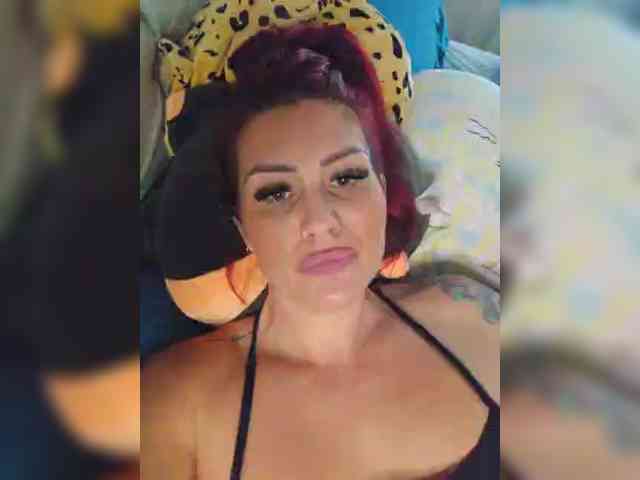 CruzcontrolxoArianaC webcam