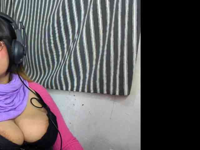DerryCooper webcam