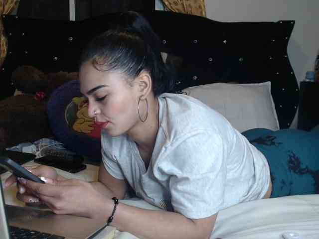 AlexaMuzazul AlexaMuzazul