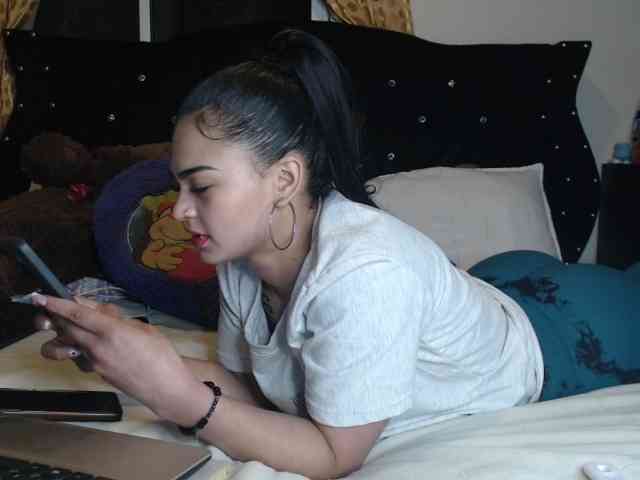 AlexaMuzazul AlexaMuzazul