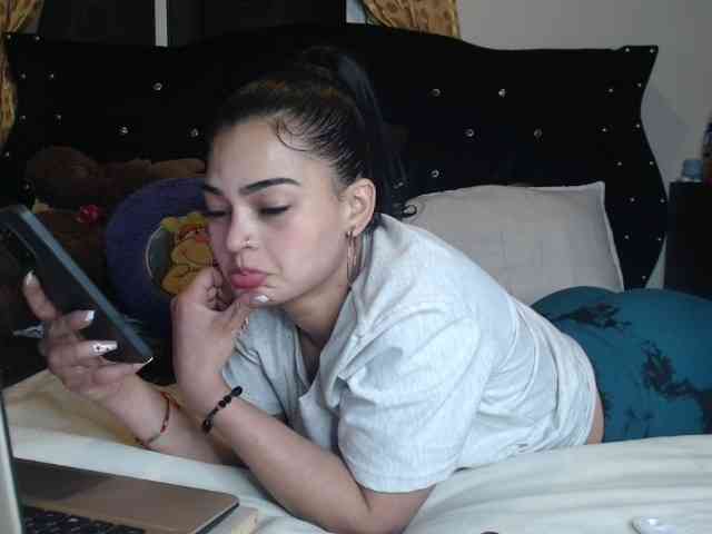 AlexaMuzazul AlexaMuzazul