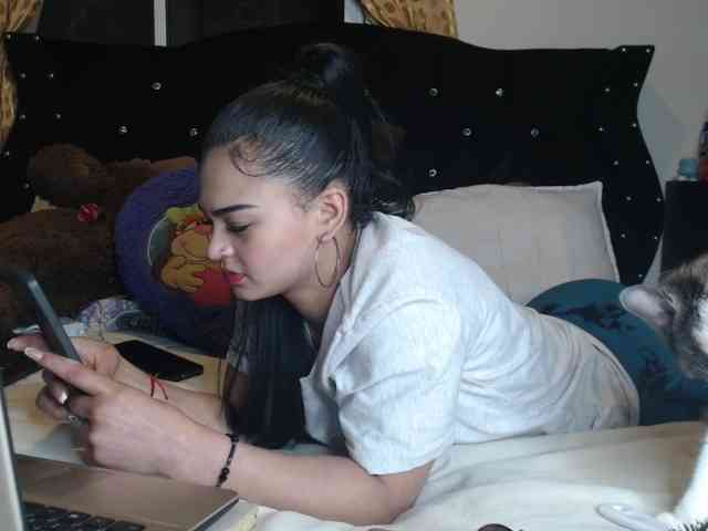 AlexaMuzazul AlexaMuzazul