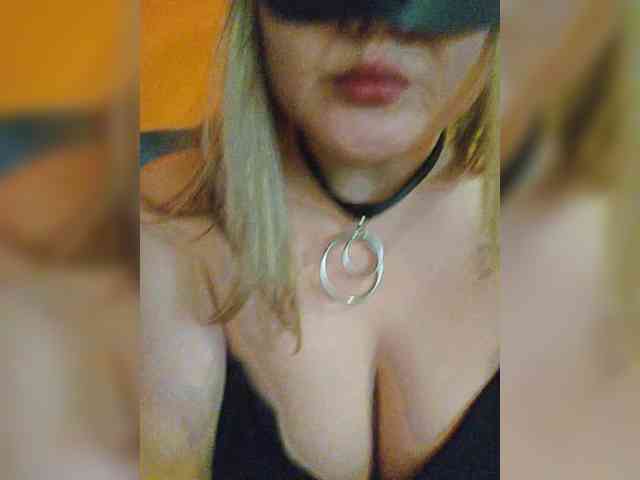MariKyri Live Webcam on BongaCams