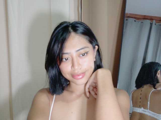 LittleHermes's BongaCams show and profile