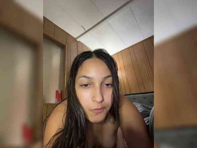 Sexylexi1 webcam