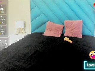 mia-melano-x Porn Show