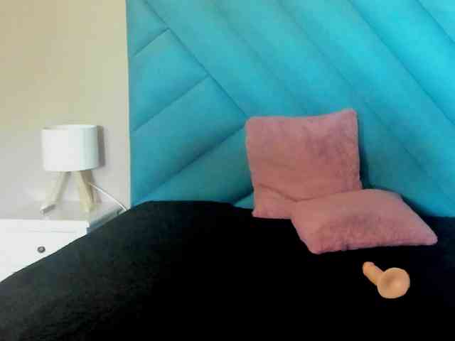 mia-melano-x webcam