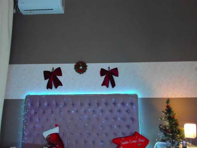 NikkiBust's BongaCams show and profile