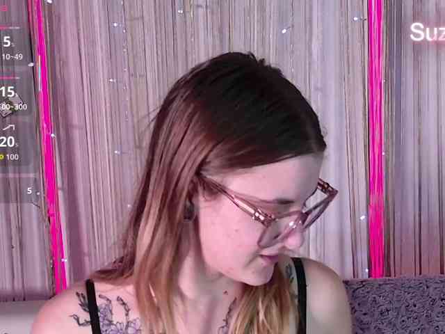 SuzyMiu webcam