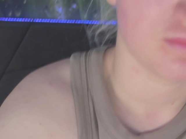 HollyTaillor's BongaCams show and profile