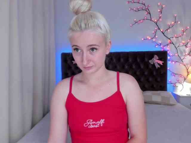 HollyTaillor webcam