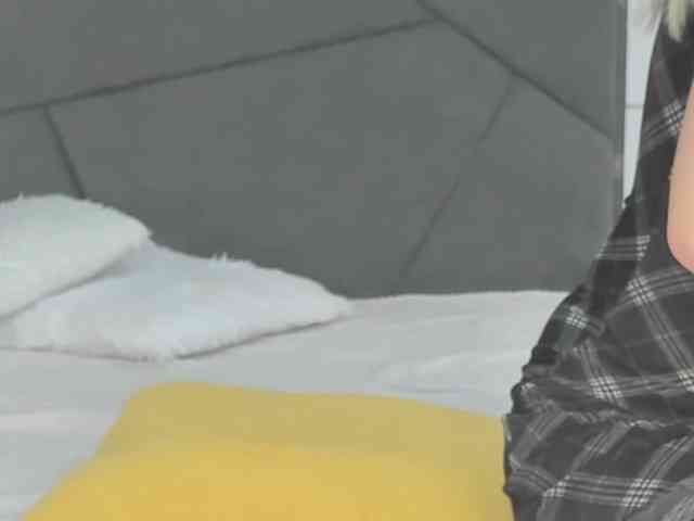 HollyTaillor HollyTaillor