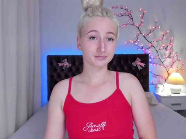 HollyTaillor webcam