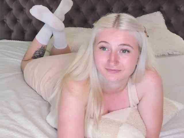 HollyTaillor webcam