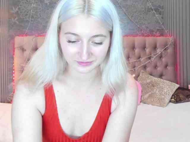 HollyTaillor webcam