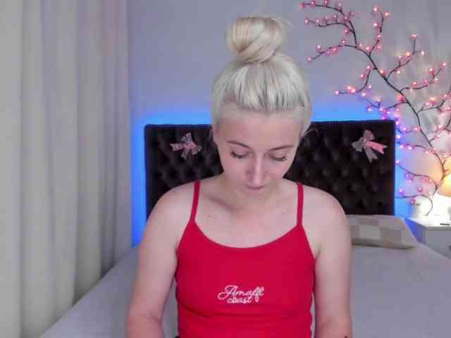 HollyTaillor webcam