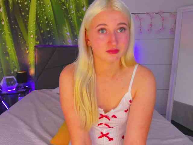 HollyTaillor webcam