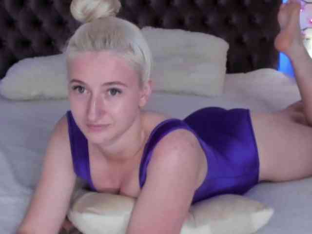 HollyTaillor webcam
