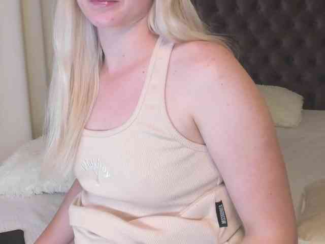 HollyTaillor webcam